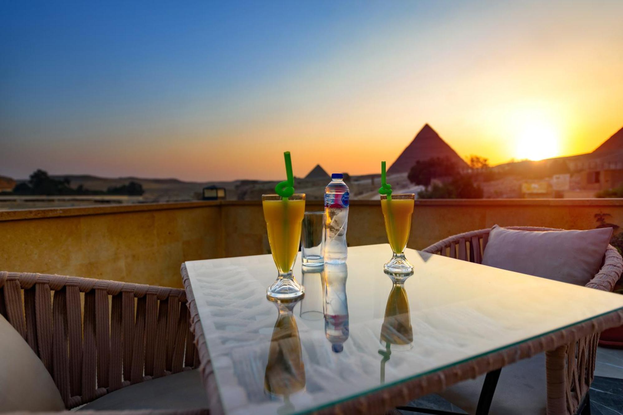 The Gate Hotel Front Pyramids & Sphinx View Kafret el-Gabal Kültér fotó