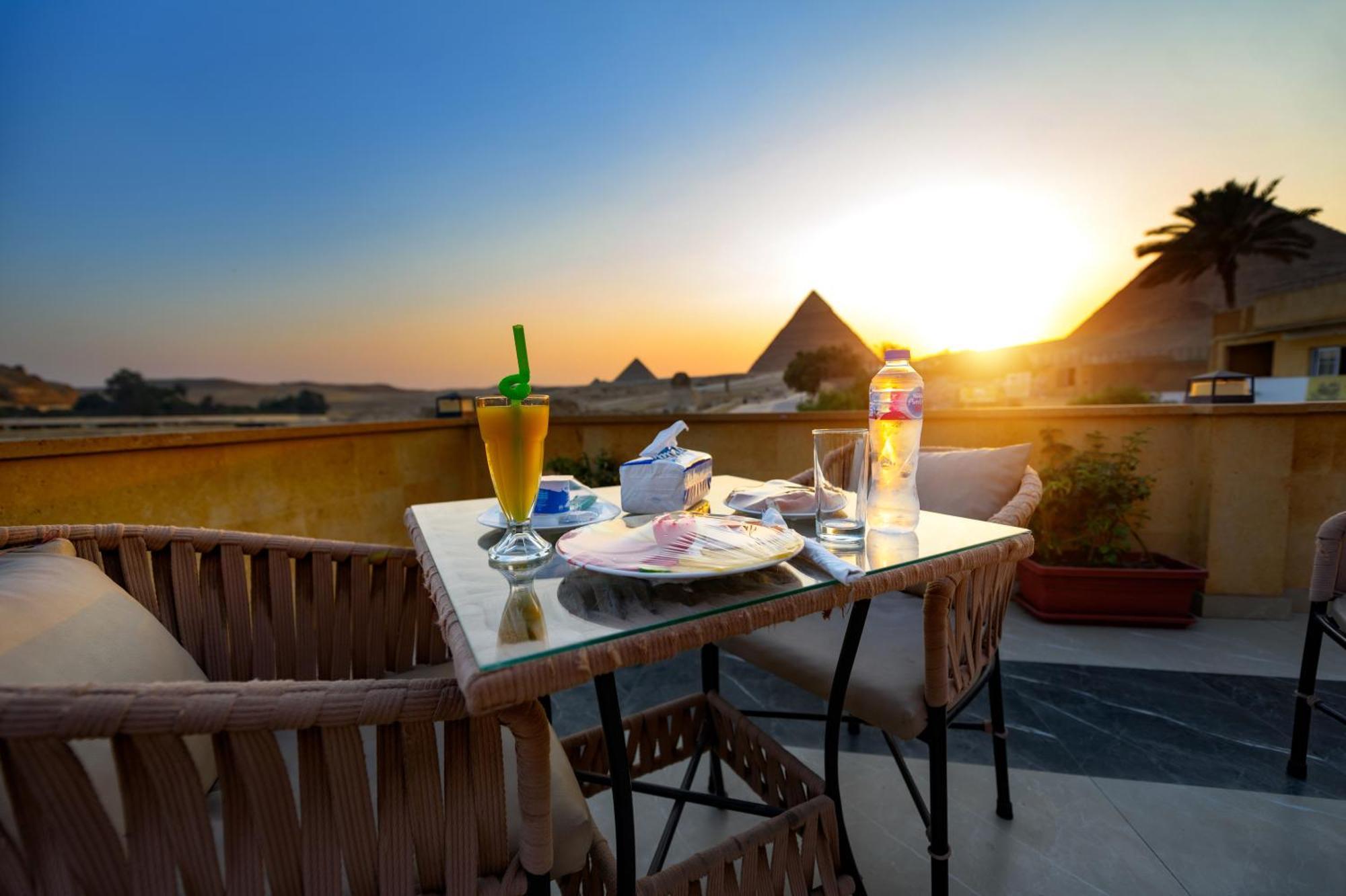 The Gate Hotel Front Pyramids & Sphinx View Kafret el-Gabal Kültér fotó