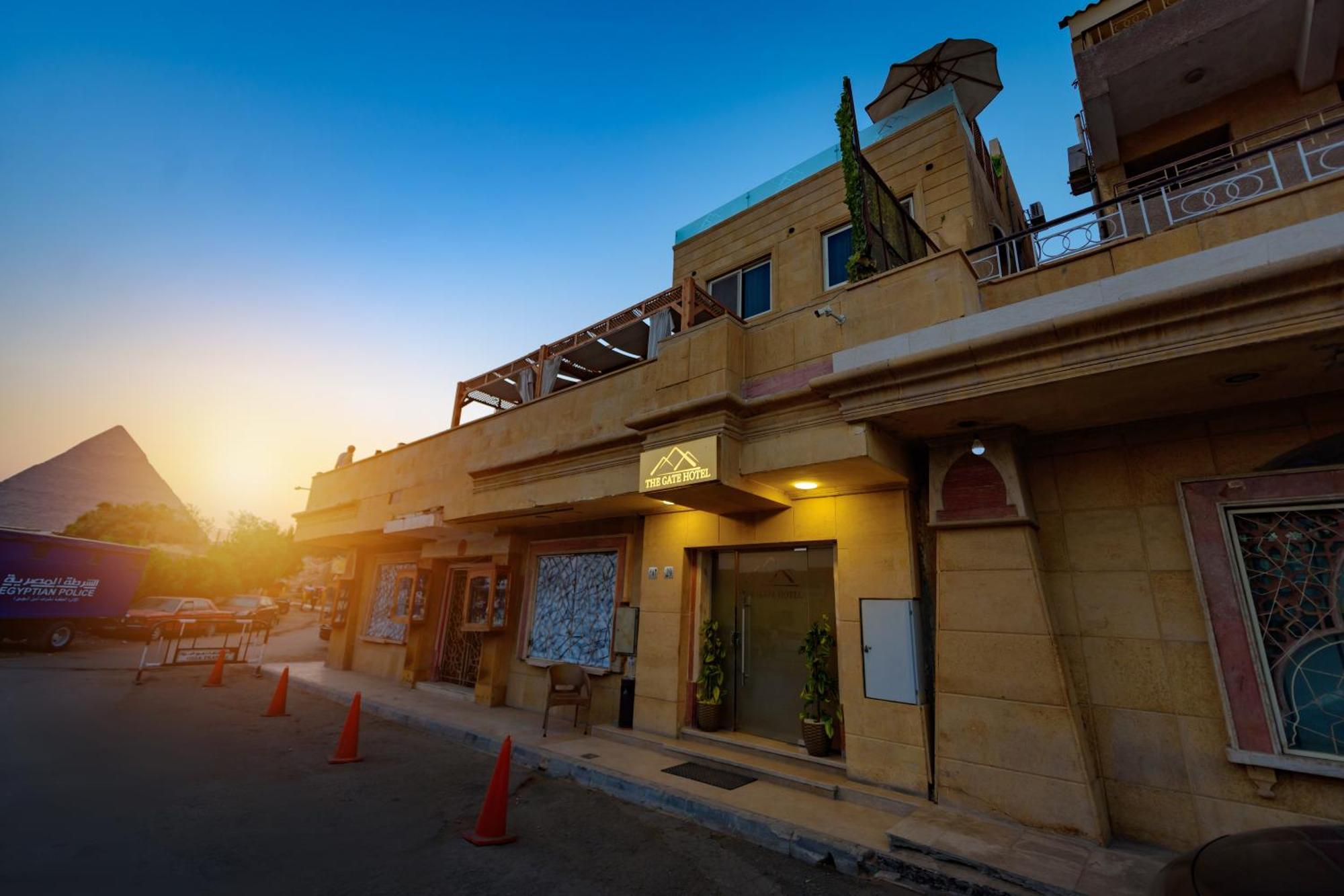 The Gate Hotel Front Pyramids & Sphinx View Kafret el-Gabal Kültér fotó
