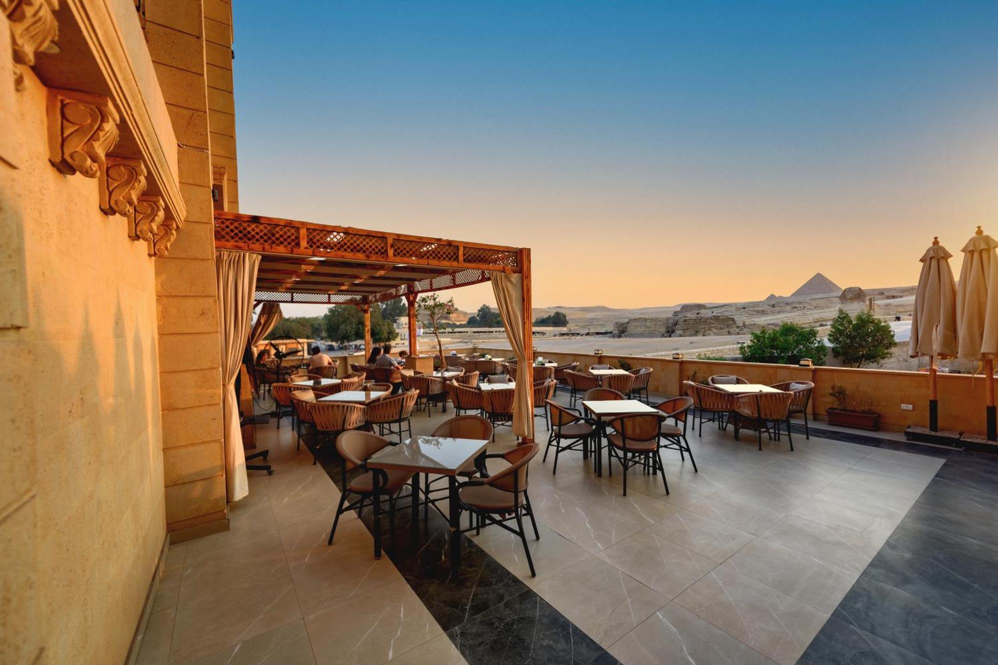 The Gate Hotel Front Pyramids & Sphinx View Kafret el-Gabal Kültér fotó